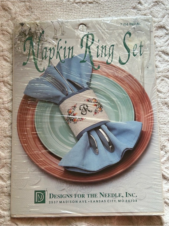 Designs for the Needle Other - Designs for the Needle Napkin Ring Cross Stitch Kit - Kit #7104 - Complete